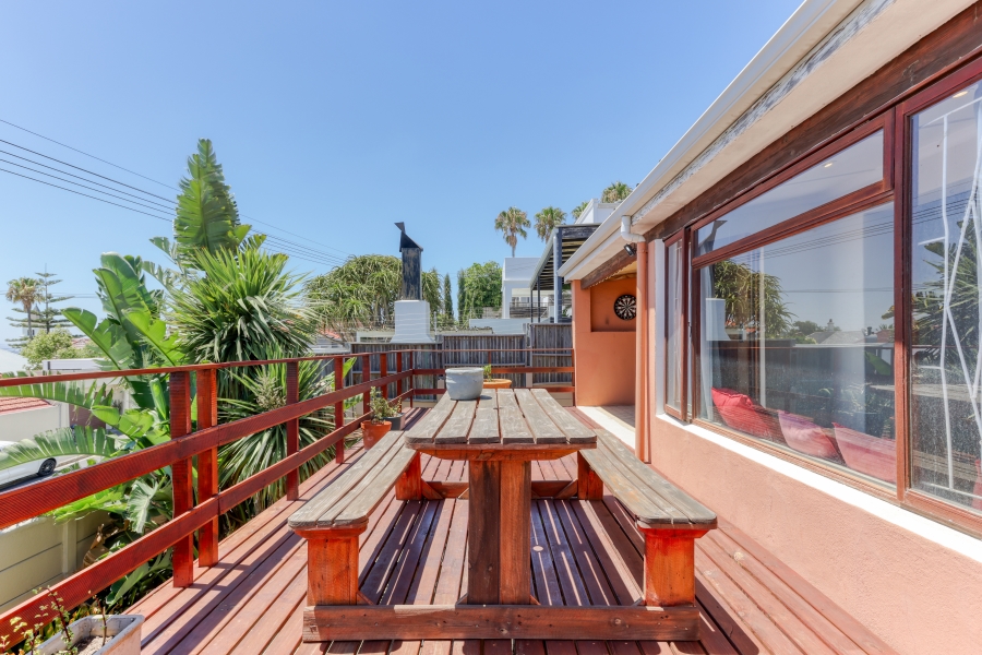 3 Bedroom Property for Sale in Green Point Western Cape